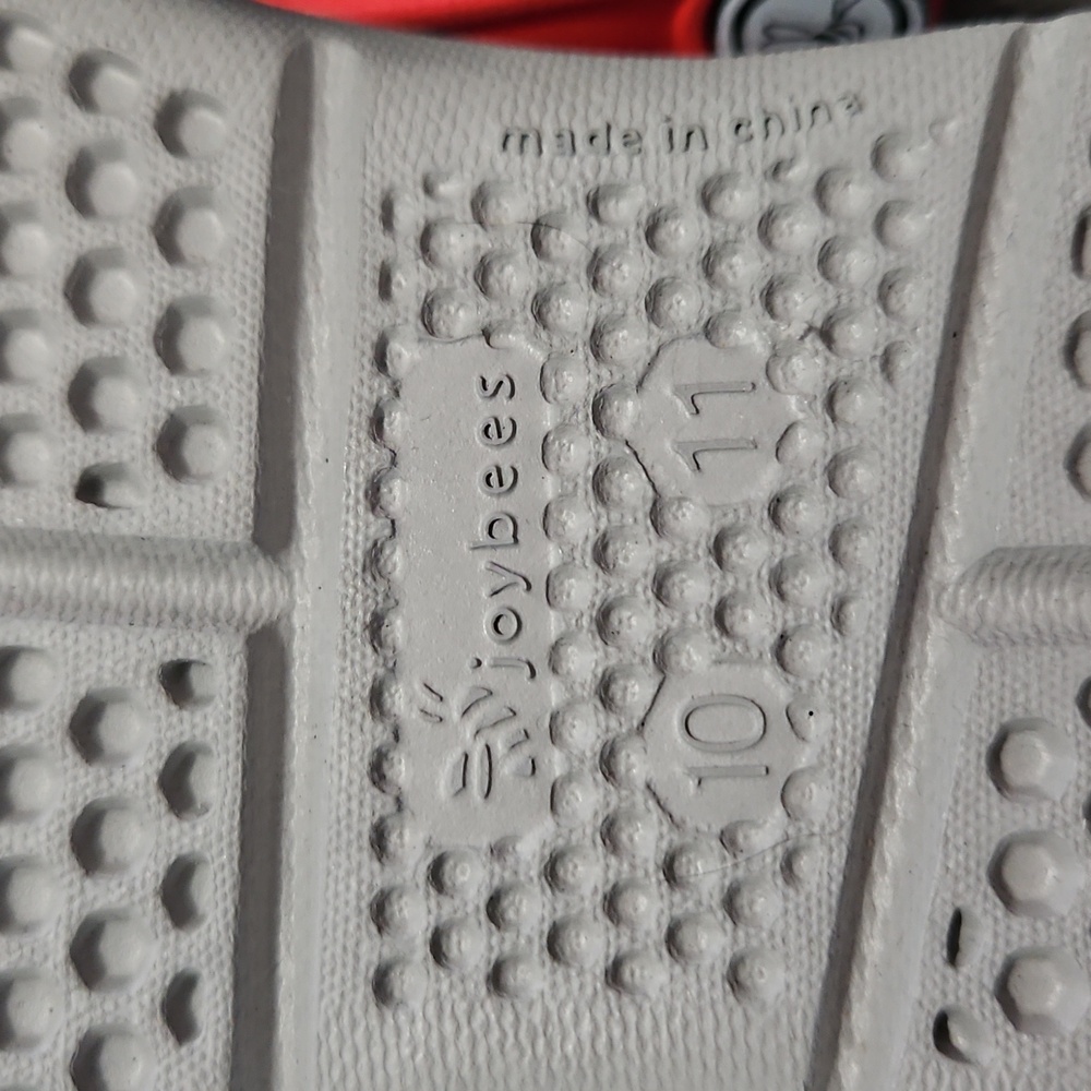 Joybees Size 10 / 11‎ New Kids' Gray and Red Clogs Water Shoes - Picture 3 of 5